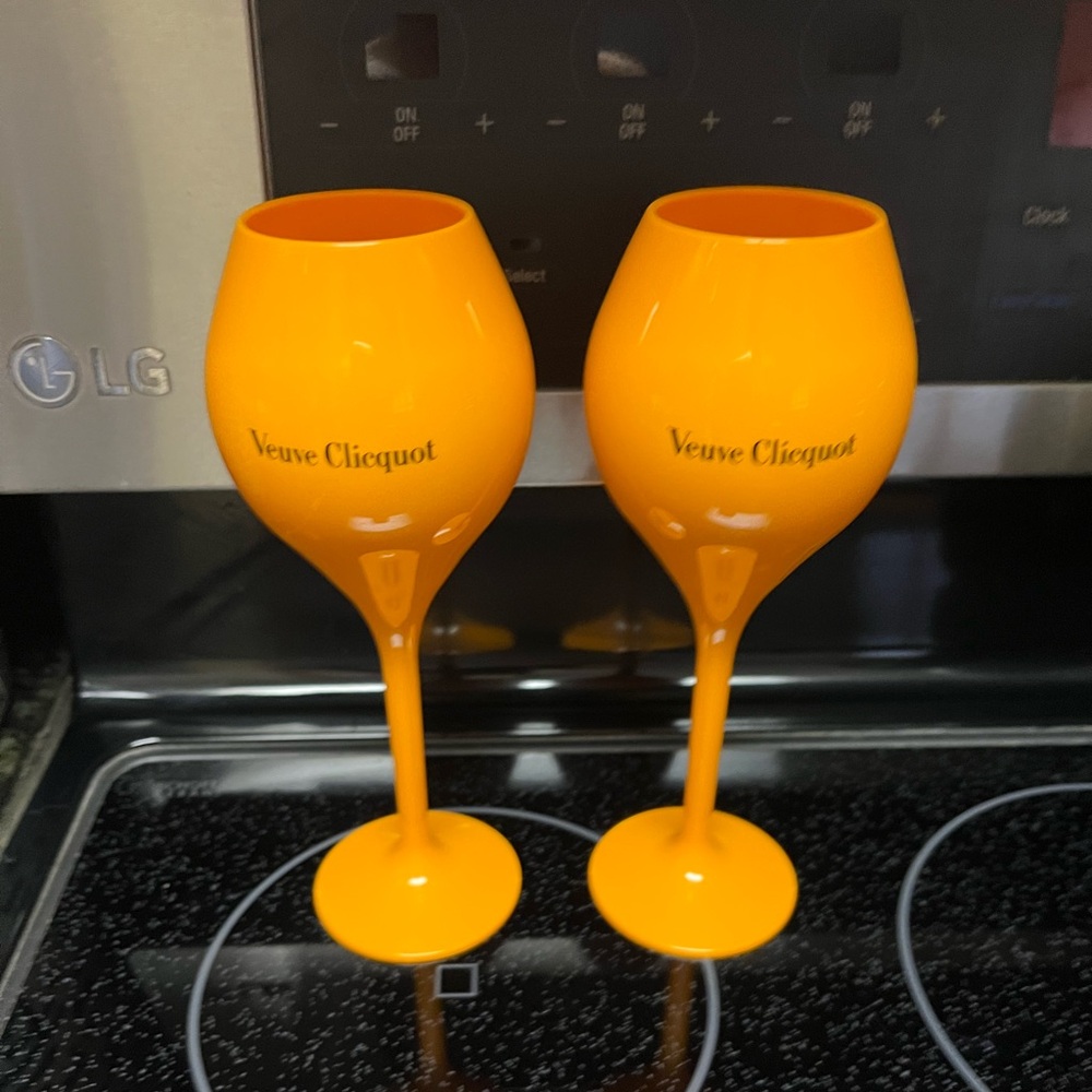 Veuve Cliquot Glasses